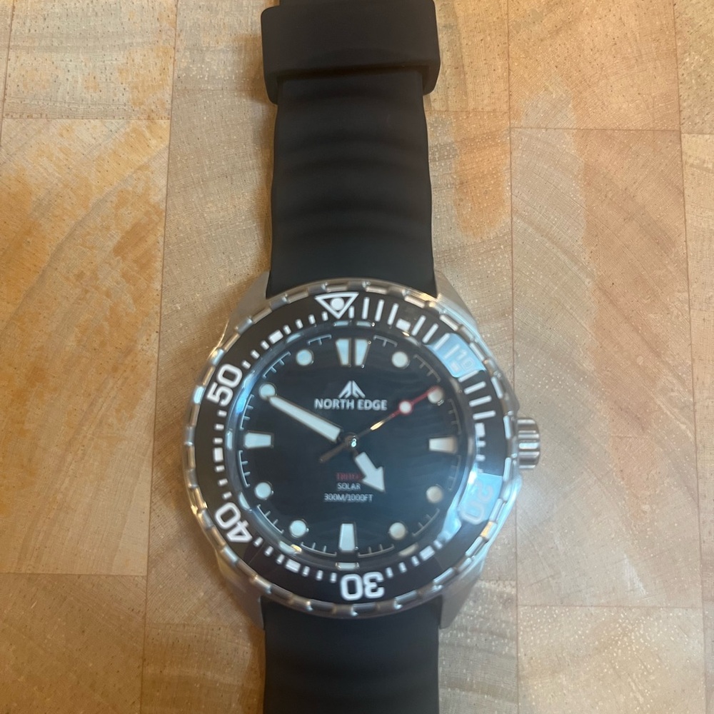 New ( Sale Sale. ) MAKE OFFER North Edge Diving Black Solar Watch. Will accept
